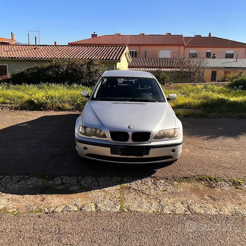 Usata BMW 318 115 CV (84 kW) 2003 Grigio Berlina