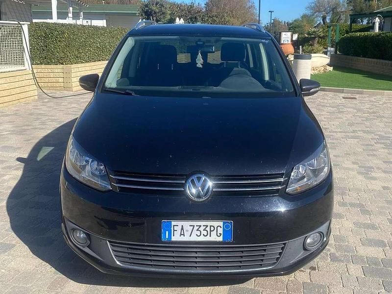Nero Usata 2015 VW Touran Business Monovolume | 6500 € (Buon prezzo) - Immagine 1/4