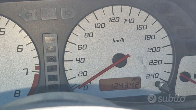 Grigio Usata 2006 MG 1600 Cabrio | 5500 € - Immagine 1/4