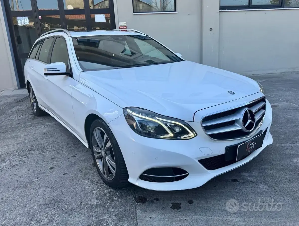 Usata Mercedes E250 204 CV (150 kW) 2016 Bianco Station wagon