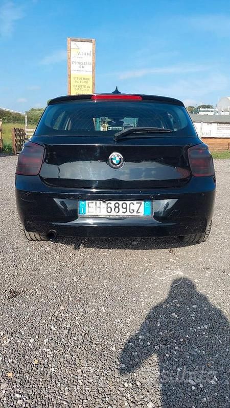 Usata BMW 116 2011 Nero Utilitaria