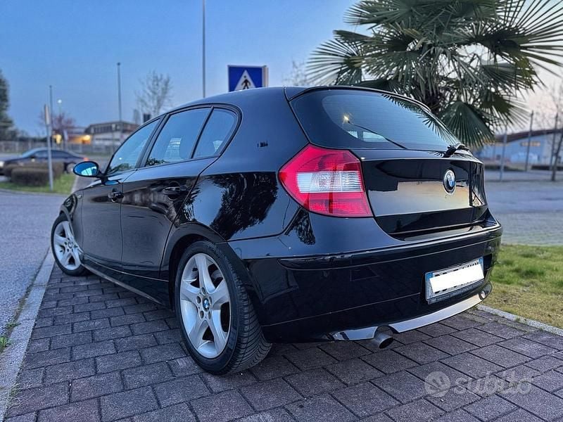 Usata BMW 120 M Sport 163 CV (119 kW) 2007 Nero Utilitaria