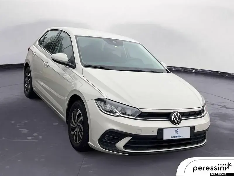Usata VW Polo Life 95 CV (69 kW) 2023 Ascot grey Utilitaria