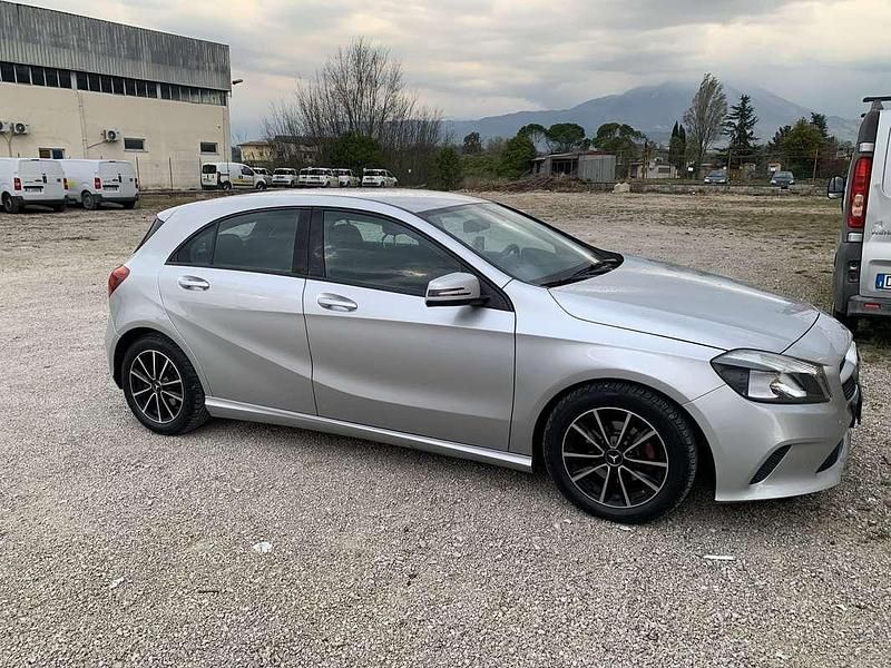 Usata Mercedes A180 Executive 109 CV (80 kW) 2017 Monovolume