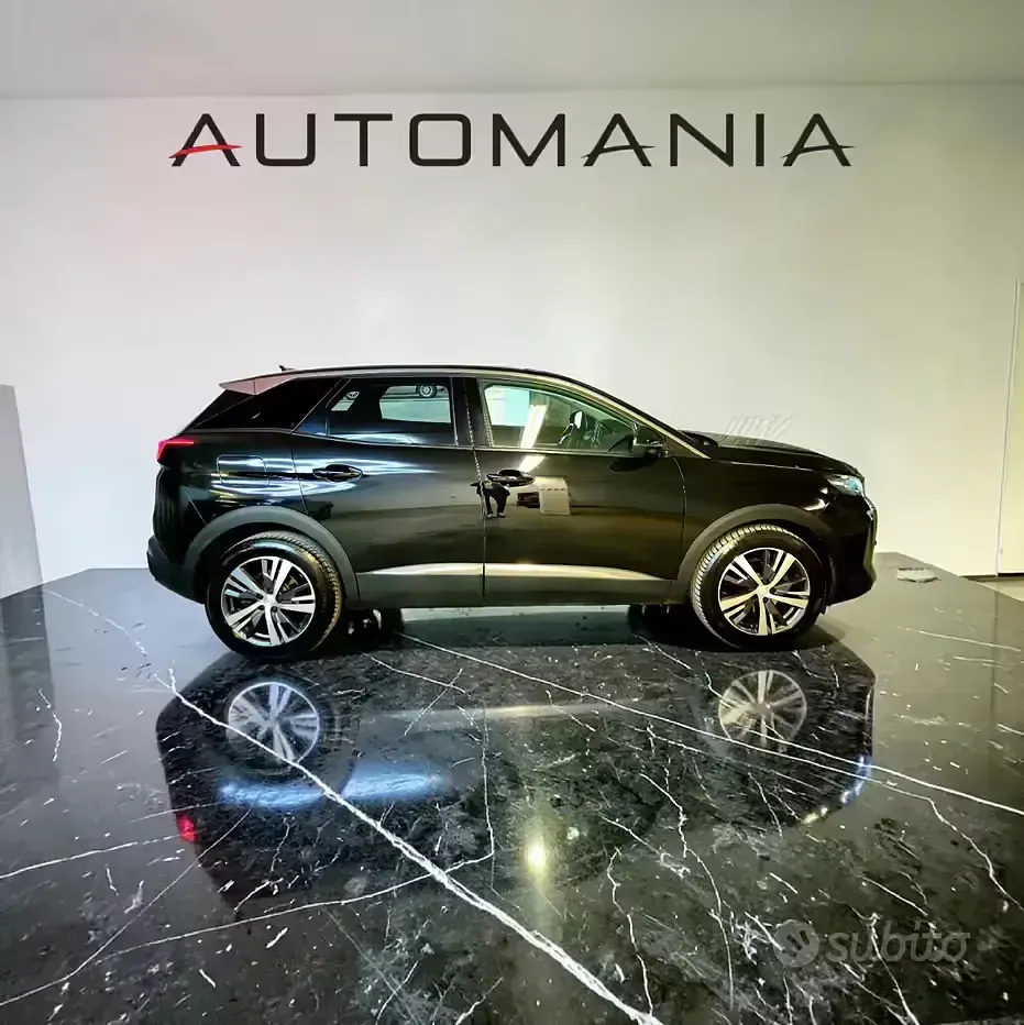 Usata Peugeot 3008 Allure 131 CV (96 kW) 2023 Nero SUV