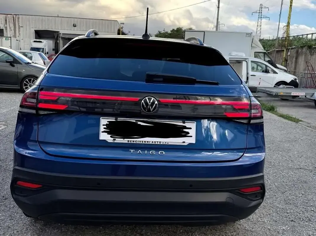Usata VW Taigo Life 95 CV (69 kW) 2023 Blu/azzurro SUV