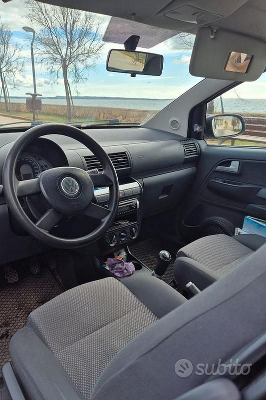 Usata VW Fox 70 CV (51 kW) 2006 Utilitaria