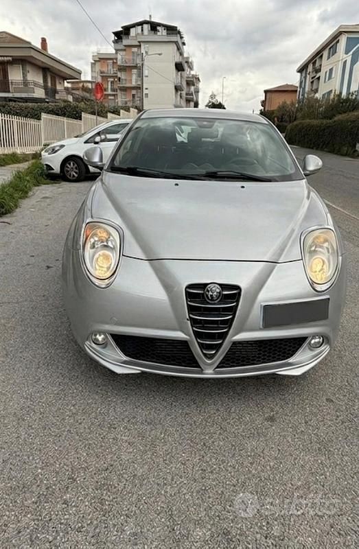 Usata Alfa Romeo MiTo 120 CV (88 kW) 2011 Grigio Utilitaria