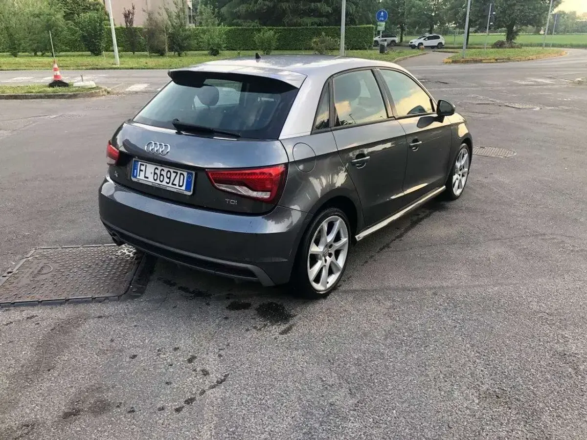 Usata Audi A1 Sportback S-Line 90 CV (66 kW) 2017 Antracite Utilitaria