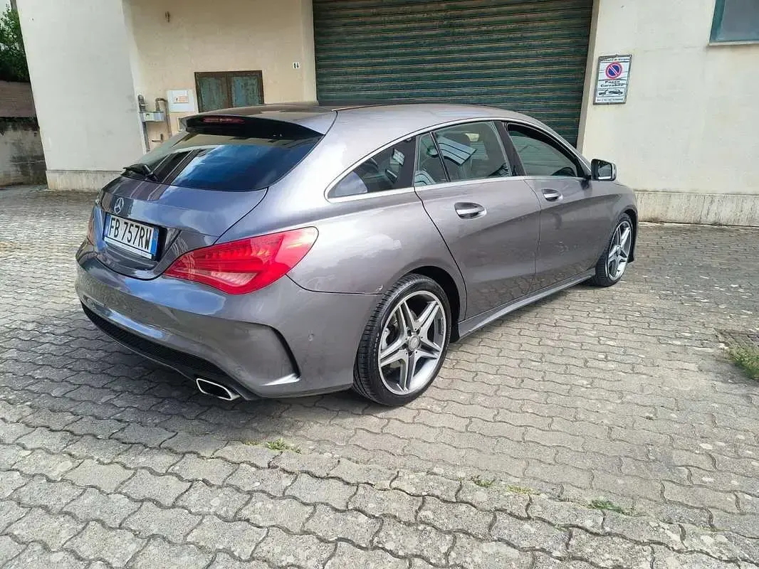 Usata Mercedes CLA220 Shooting Brake AMG 177 CV (130 kW) 2015 Station wagon
