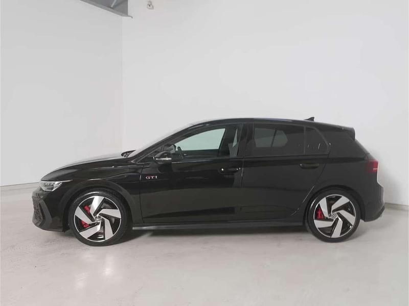 Gebraucht VW Golf VIII Style 265 PS (194 kW) 2025 Schwarz Kleinwagen