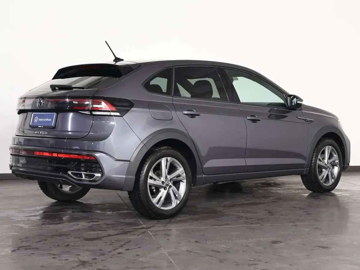 Usata VW Taigo R-line 110 CV (80 kW) 2023 Smoky grey SUV