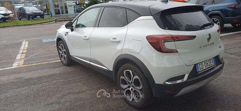 Usata Renault Captur Intens 92 CV (67 kW) 2020 Bianca tetto nero SUV