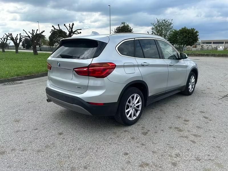 Usata BMW X1 Advantage 140 CV (102 kW) 2019 Grigio SUV