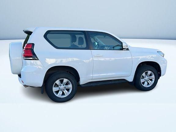 Usata Toyota Land Cruiser Active 204 CV (150 kW) 2021 Bianco pastello Pick-up