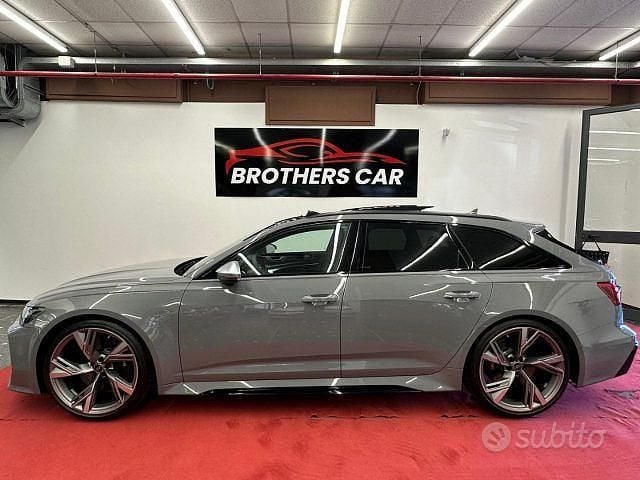 Usata Audi RS6 Ambiente 600 CV (441 kW) 2023 Grigio Station wagon