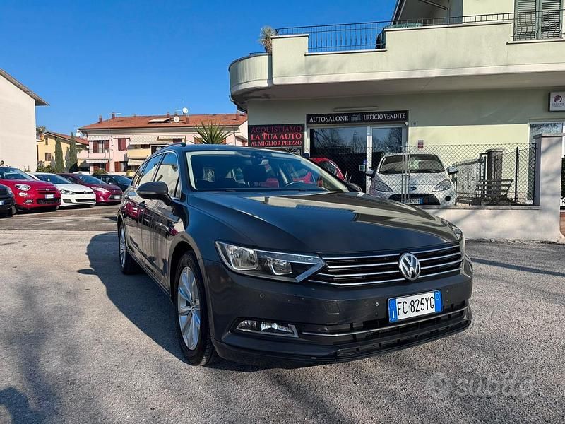 Usata VW Passat Trendline 119 CV (87 kW) 2016 Grigio Station wagon