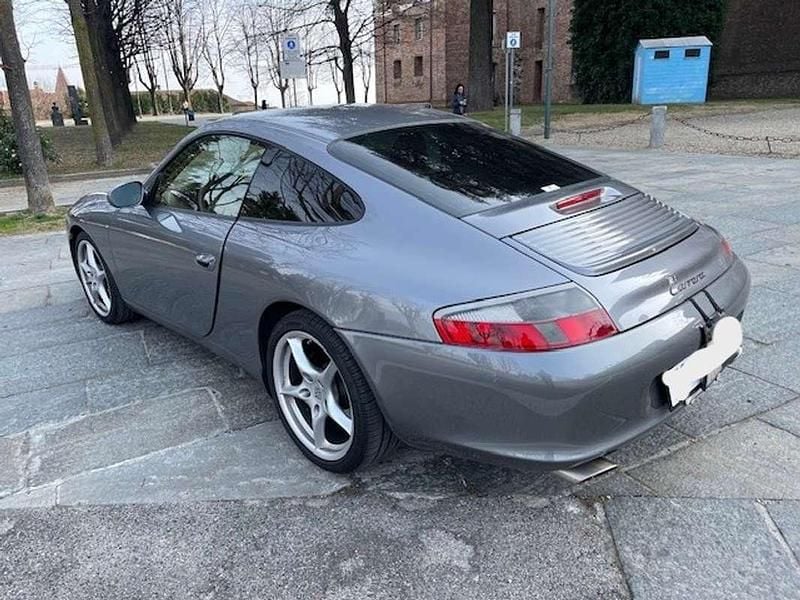 Usata Porsche 911 Carrera 321 CV (236 kW) 2002 Grigio Coupé