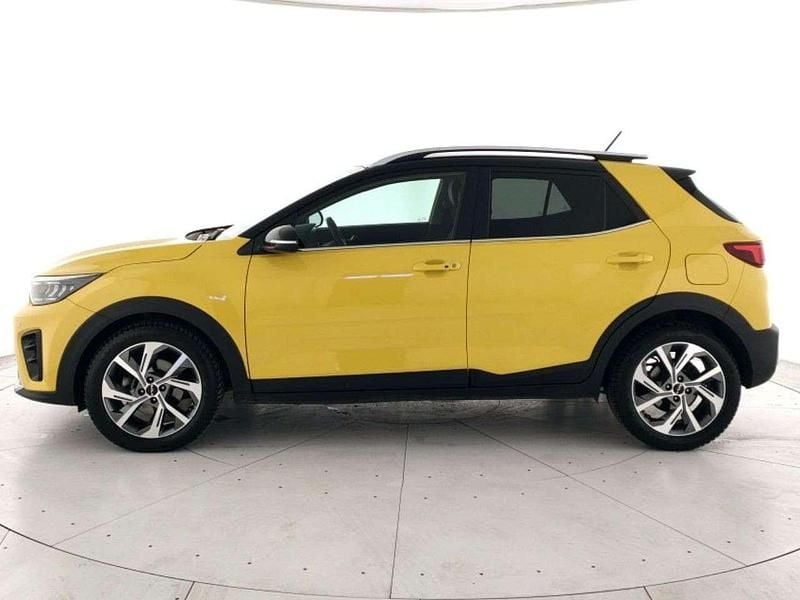 Begagnad Kia Stonic GT-Line 101 HK (74 kW) 2022 Svart SUV