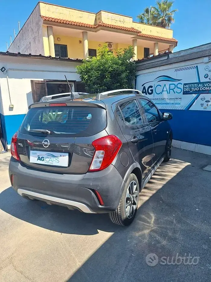 Usata Opel Karl Rocks 75 CV (55 kW) 2018 Grigio Utilitaria