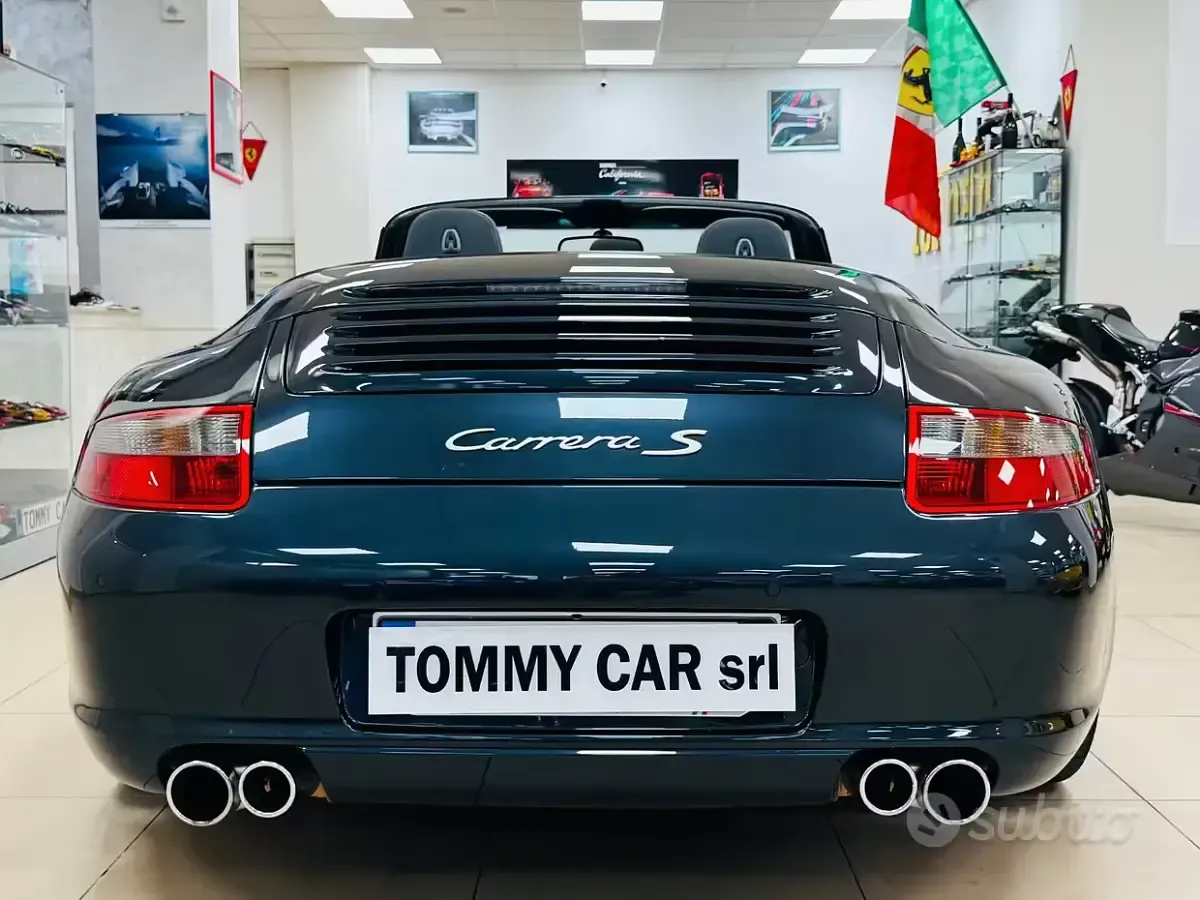 Usata Porsche 911 Carrera S Cabriolet 355 CV (261 kW) 2005 Bluazzurro Cabrio