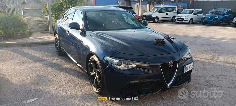 Blu Usata 2017 Alfa Romeo Giulia Veloce Tre volumi | 18.900 € (Ottimo prezzo) - Immagine 1/4