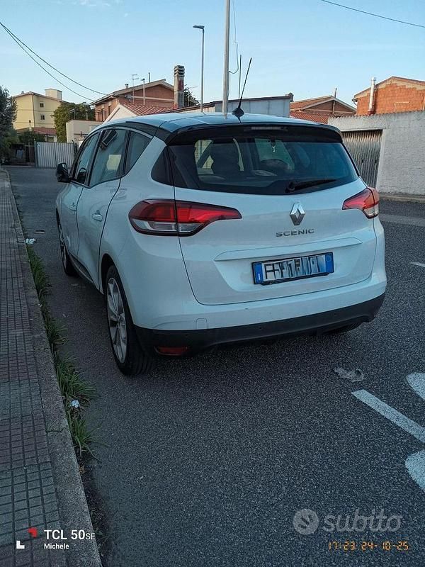 Usata Renault Scénic IV Zen 110 CV (80 kW) 2018 Bianco Monovolume