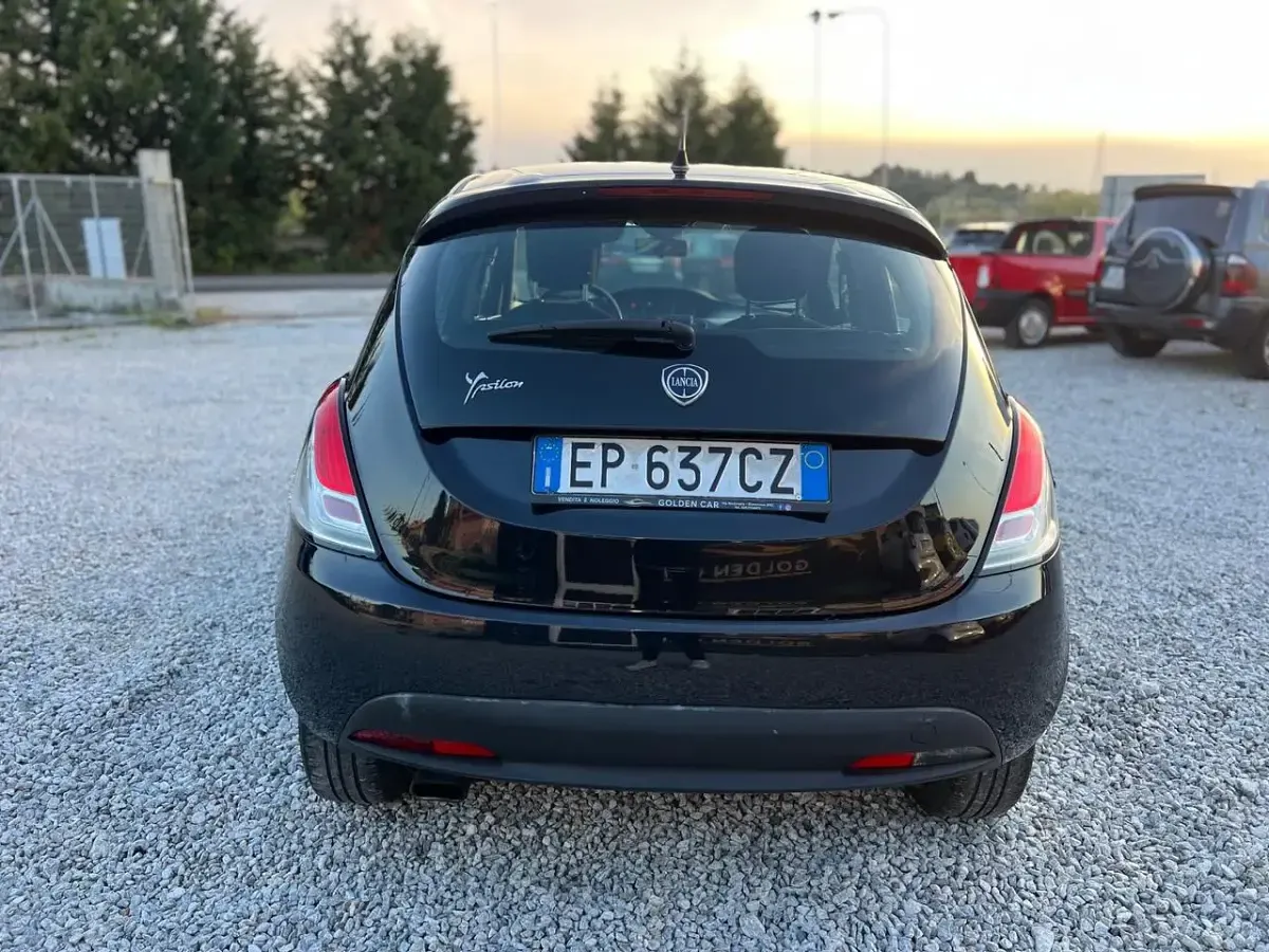 Usata Lancia Ypsilon S 95 CV (69 kW) 2013 Blu Utilitaria