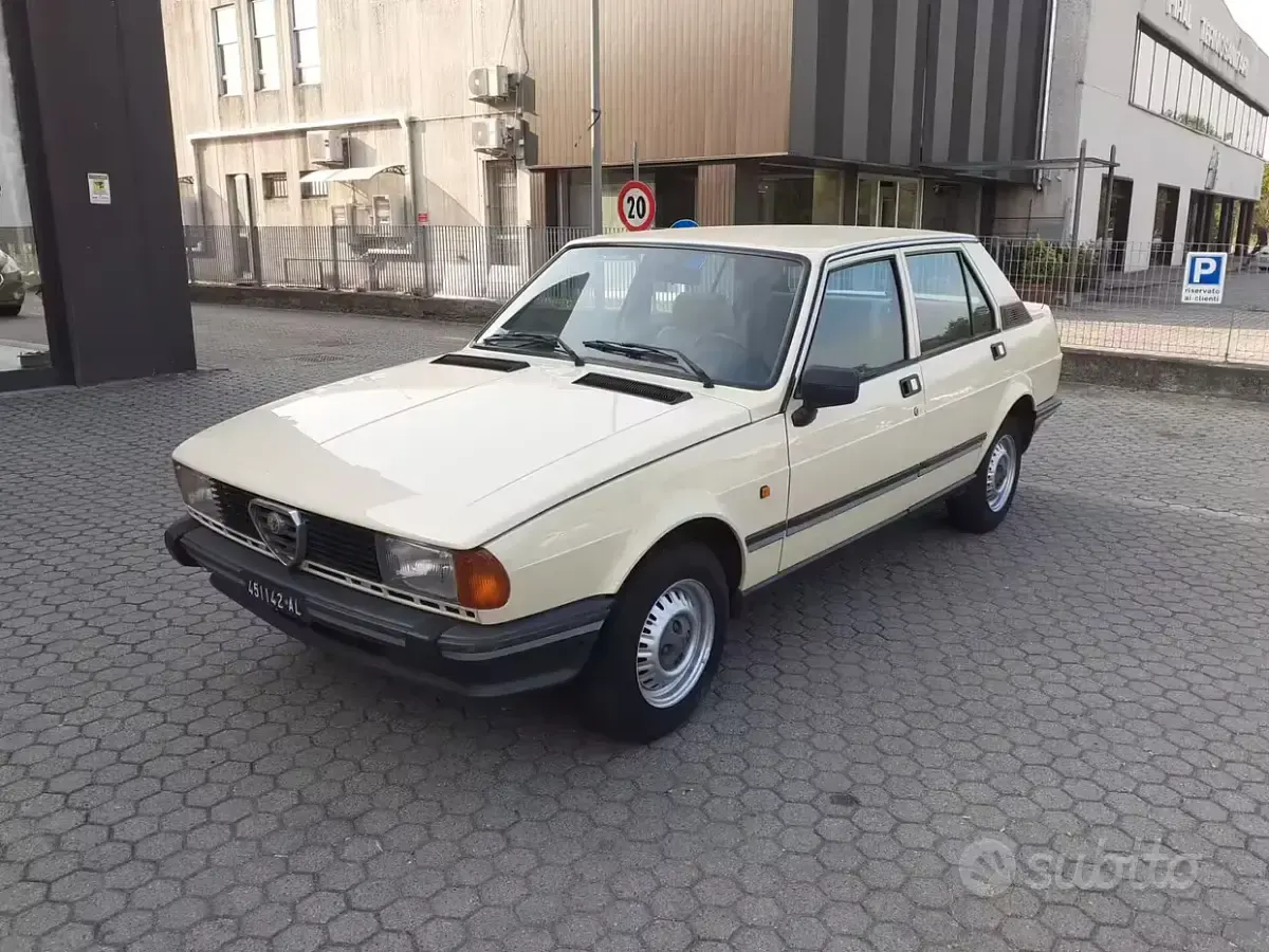 Usata Alfa Romeo Giulietta 109 CV (80 kW) 1982 Berlina
