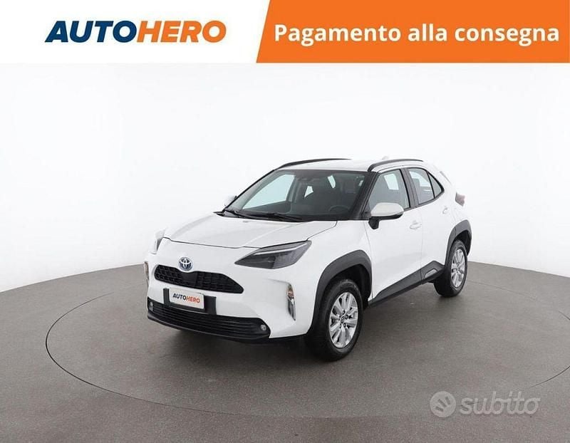 Bianco Usata 2023 Toyota Yaris Cross SUV | 21.799 € (Super prezzo) - Immagine 1/2