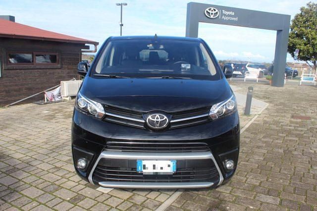 Usata Toyota Proace Verso Luxury 180 CV (132 kW) 2022 Vari colori Station wagon