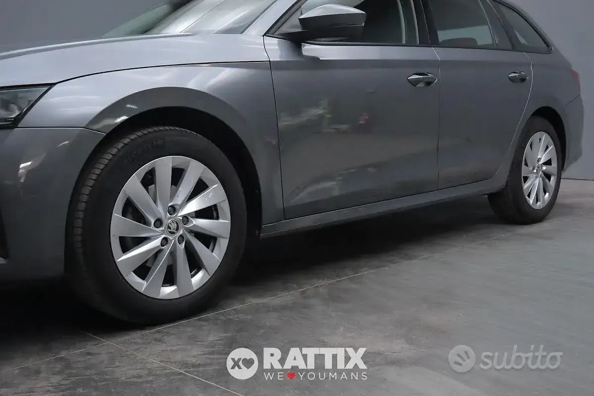 Usata Skoda Octavia Selection 150 CV (110 kW) 2024 Grigio graphite metalizzato Station wagon