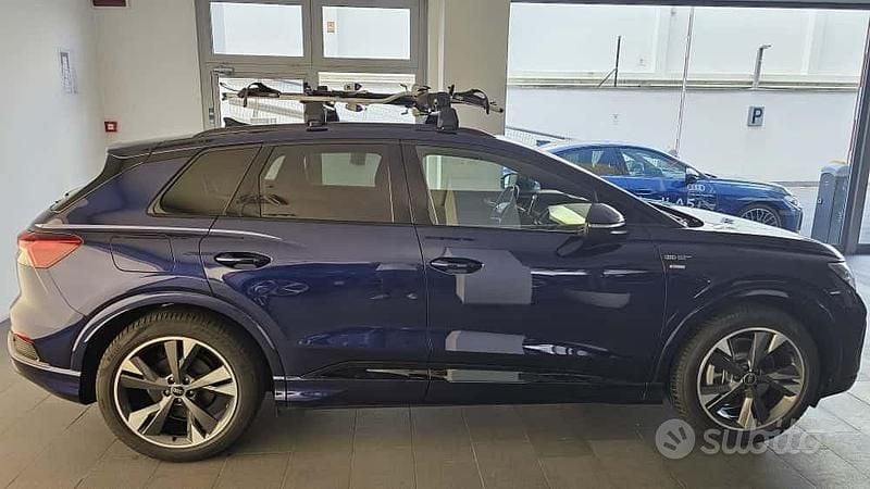 Nuova Audi Q4 e-tron S-Line 210 kW (286 CV) 2025 Blu SUV