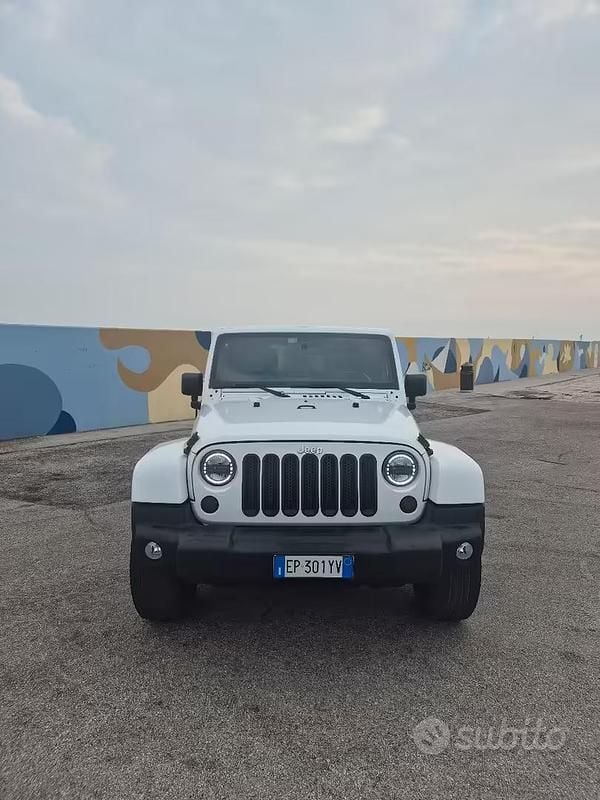 Usata Jeep Wrangler 200 CV (147 kW) 2013 SUV