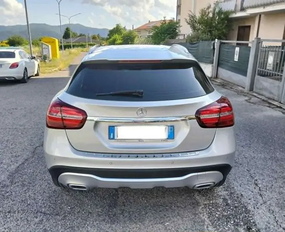 Usata Mercedes GLA200 Premium 136 CV (100 kW) 2019 SUV
