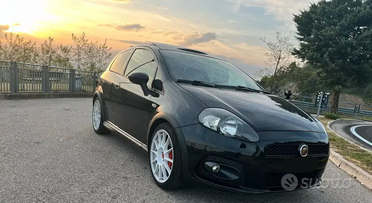 Usata Abarth Grande Punto 155 CV (114 kW) 2008 Nero Utilitaria