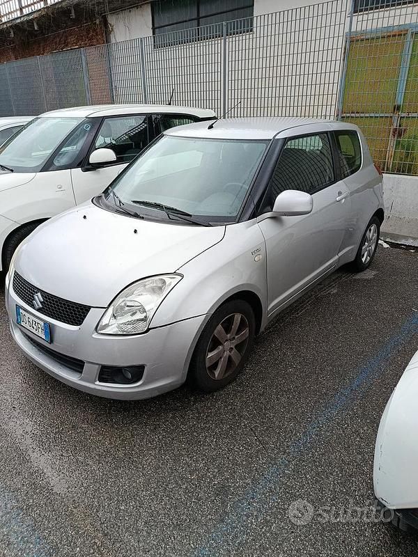 Brugt Suzuki Swift 70 HK (51 kW) 2008 Grå Hatchback