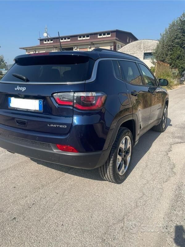 Usata Jeep Compass Limited 140 CV (102 kW) 2019 Blu/azzurro SUV