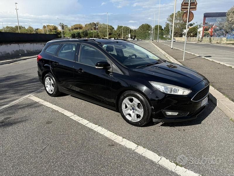 Begagnad Ford Focus 120 HK (88 kW) 2016 Svart Kombi