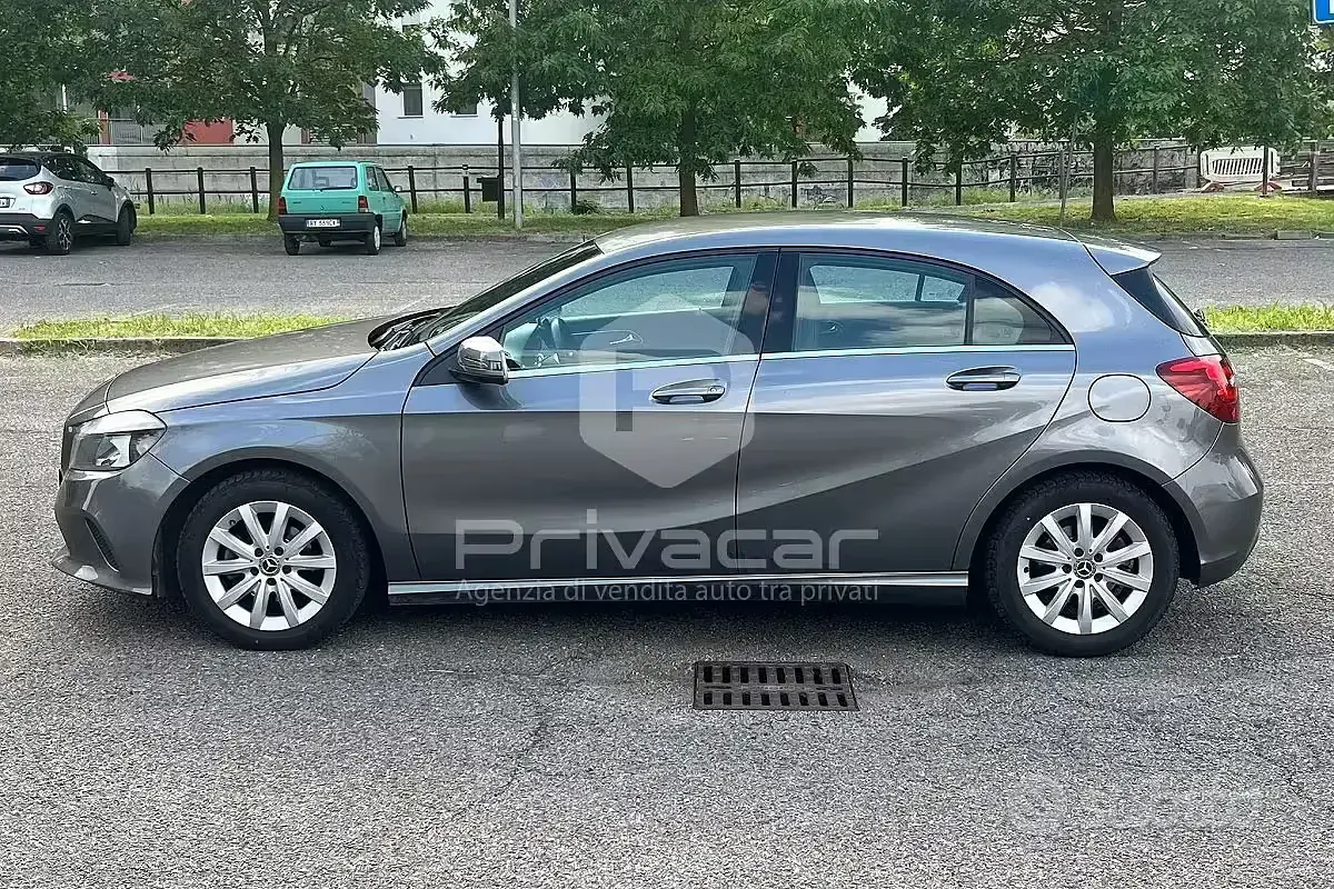 Usata Mercedes A160 90 CV (66 kW) 2018 Grigio Utilitaria