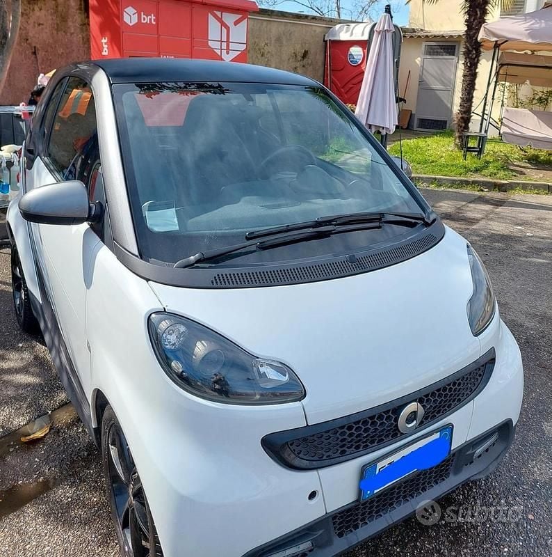 Begagnad Smart ForTwo Coupé 61 HK (44 kW) 2014 Vit Sportkupé