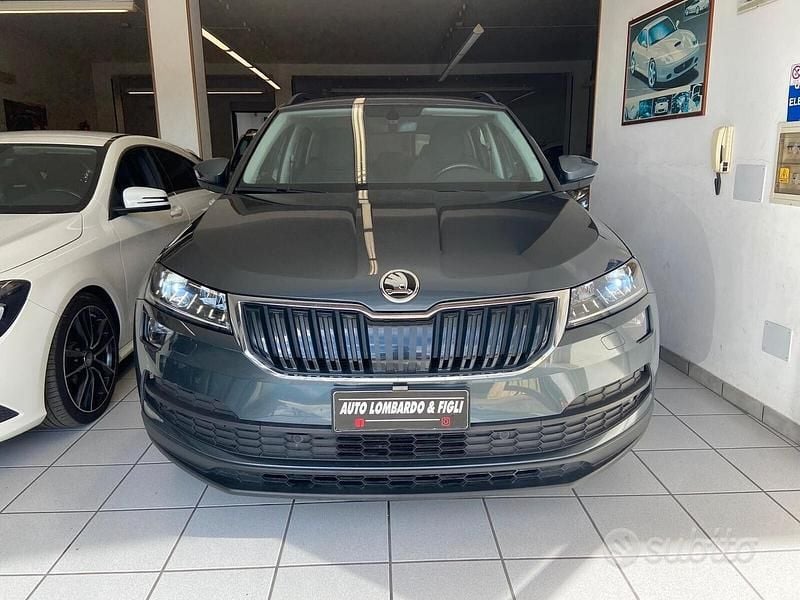 Usata Skoda Karoq Executive 116 CV (85 kW) 2019 Grigio SUV