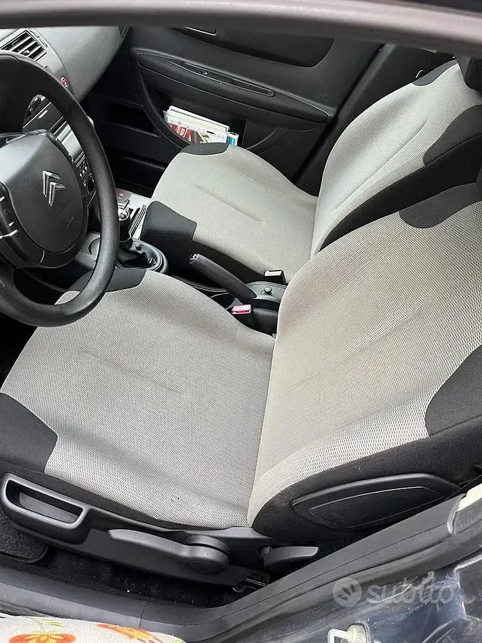 Usata Citroën C4 88 CV (64 kW) 2006 Grigio Berlina