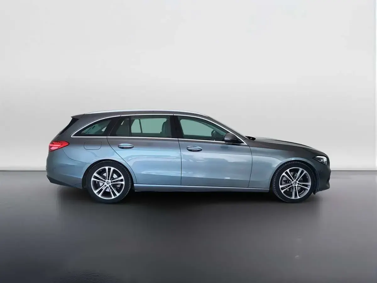 Usata Mercedes C200 163 CV (119 kW) 2022 Grigio metalizzato Station wagon