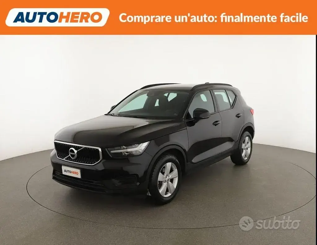 Usata Volvo XC40 129 CV (94 kW) 2022 Nero SUV