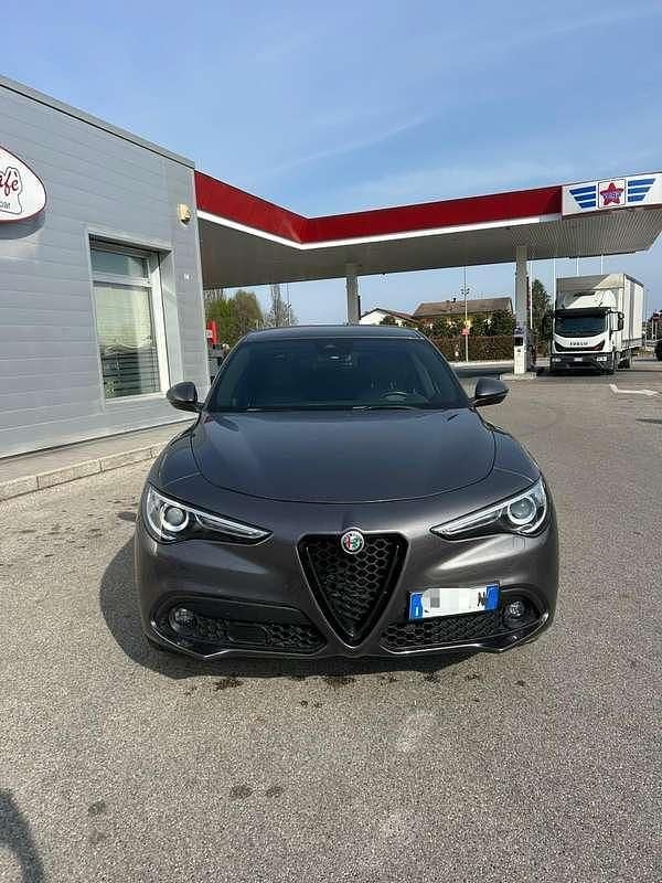 Usata Alfa Romeo Stelvio Veloce 210 CV (154 kW) 2021 Grigio SUV