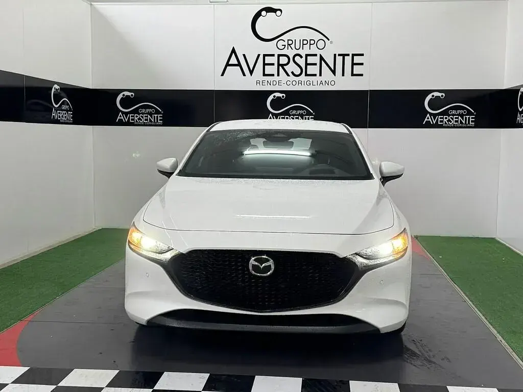 Nuova Mazda 3 140 CV (102 kW) 2026 Snowflake white pearl Berlina