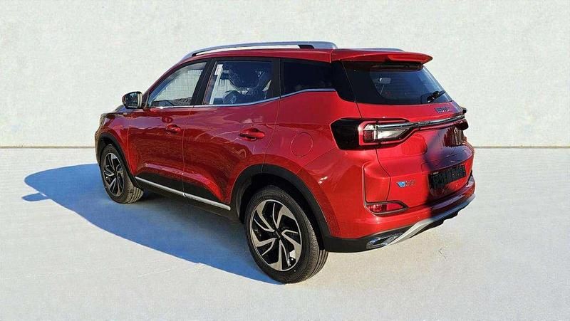 Nuova EMC SEI 147 CV (108 kW) 2025 Rosso SUV