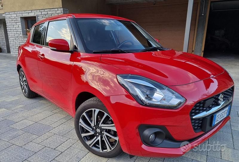 Usata Suzuki Swift 2021 Rosso Berlina