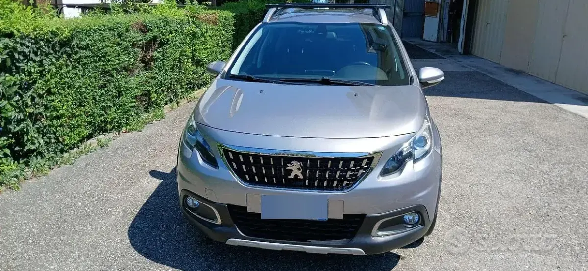 Usata Peugeot 2008 Allure 99 CV (72 kW) 2018 Grigio SUV